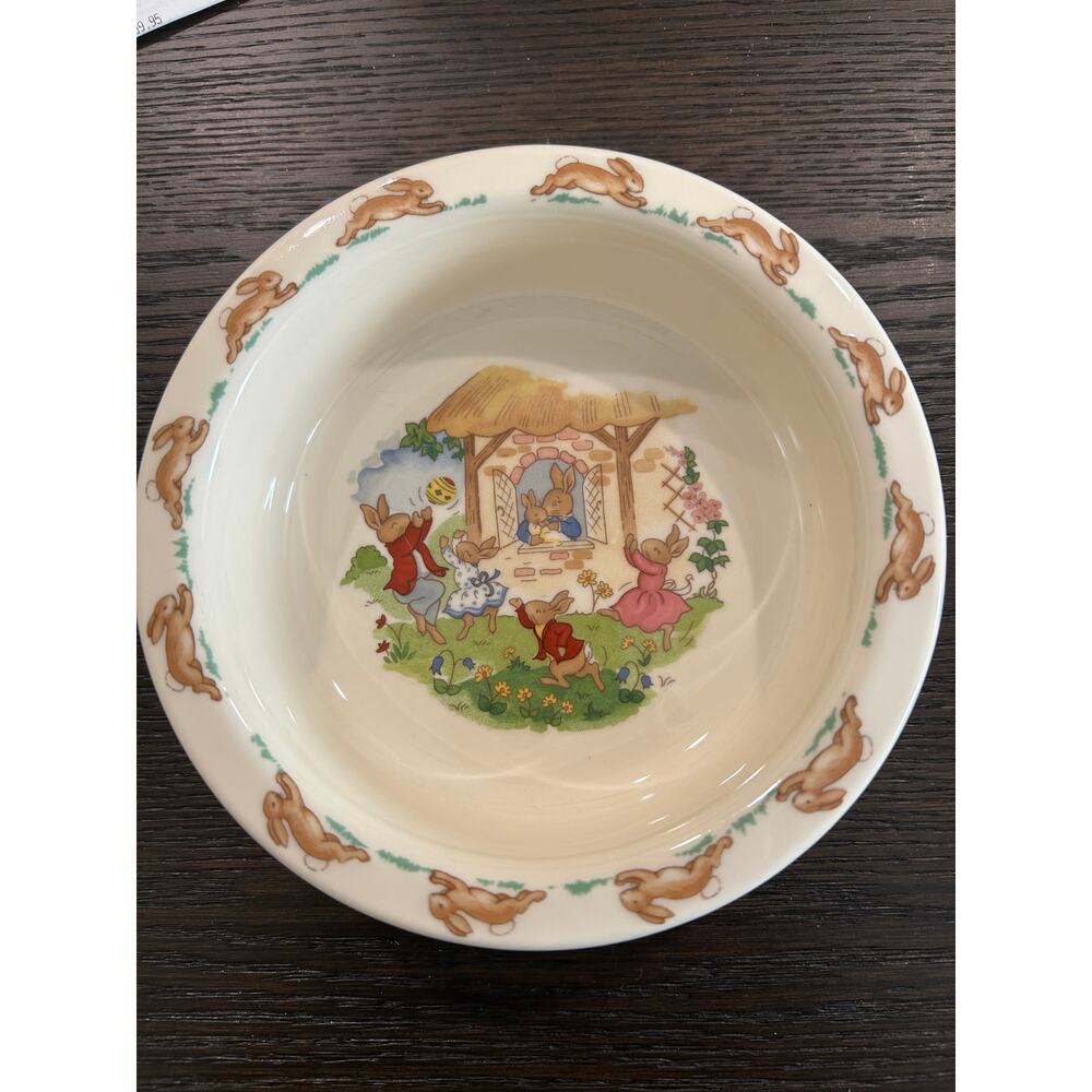 Bunnykins vintage Royal Doulton fine English bone china 6.5"